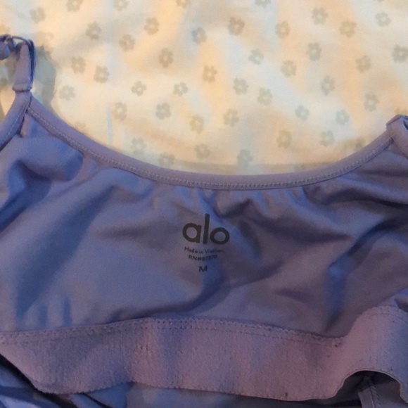 Alo yoga built in sports bra size medium - Picture 3 of 4